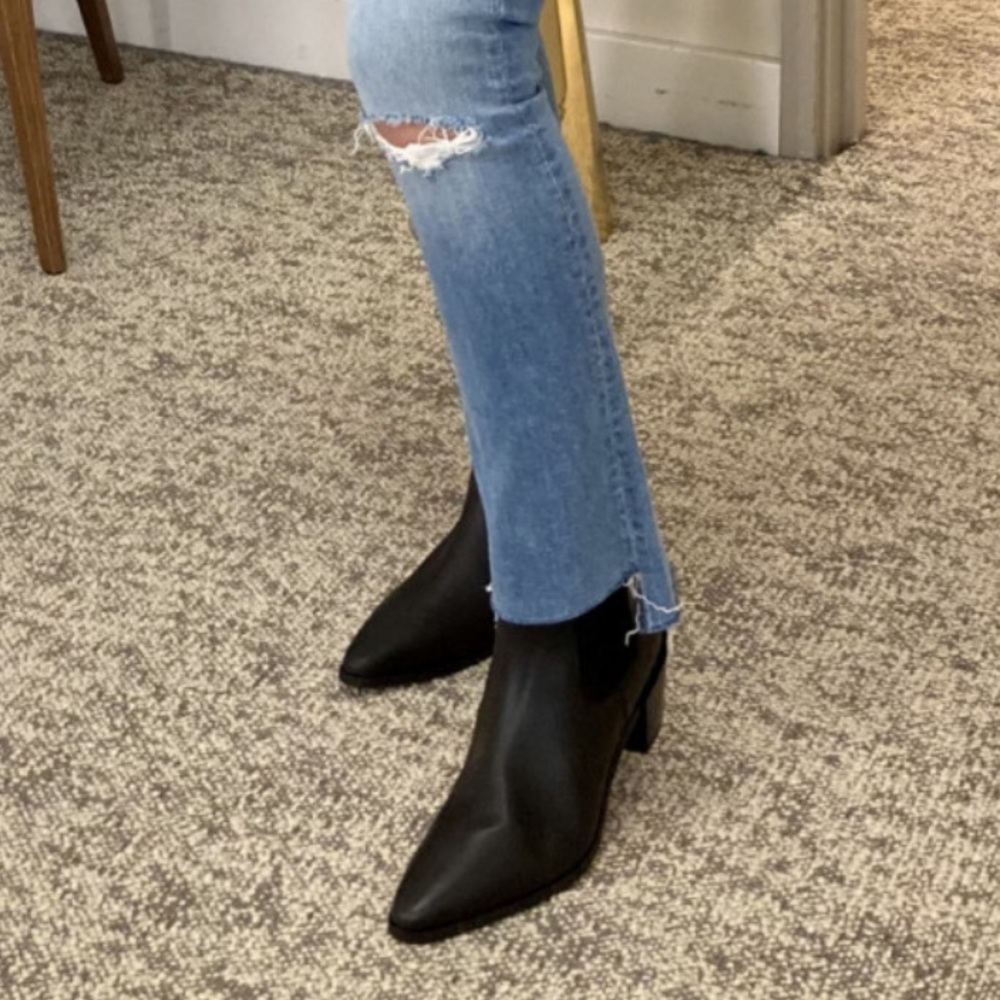 New Frame Le Lexington Pointed Toe Black Leather Chelsea Boot Size 9